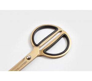 Tijeras 20cms Dorada