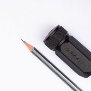 Sacapuntas Blackwing Metal Negro