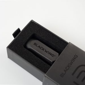 Sacapuntas Blackwing Metal Negro