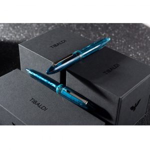 Pluma Bora Bora Bononia Tibaldi