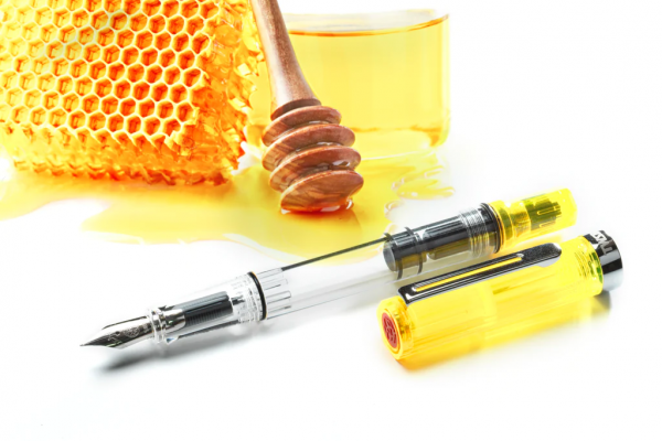 ECO Amarillo Transparente TWSBI Pluma