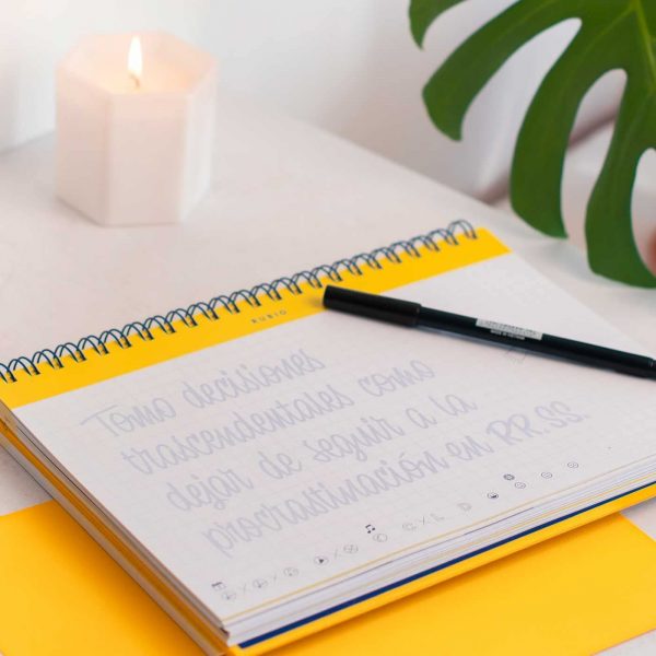 Cuaderno de Lettering Paso a Paso Rubio