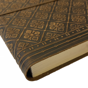 Diario en piel grabado