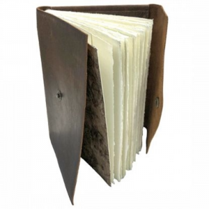 Diario Piel c/broche botón A5+