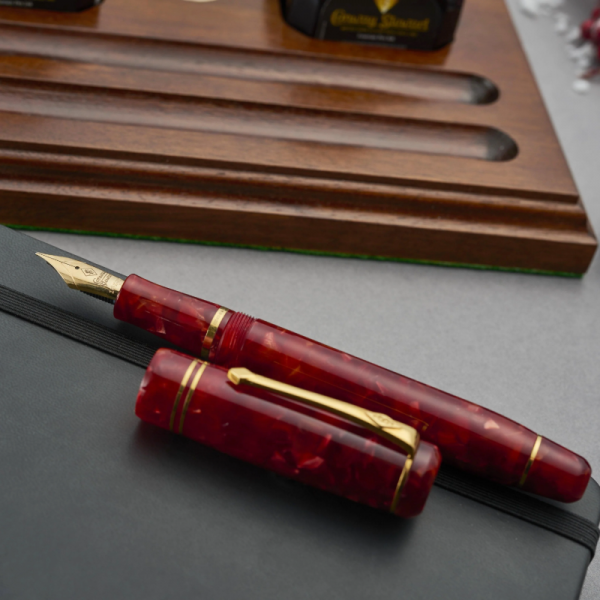 Pluma Winston Cherry Red Conway Stewart