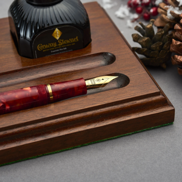 Pluma Winston Cherry Red Conway Stewart