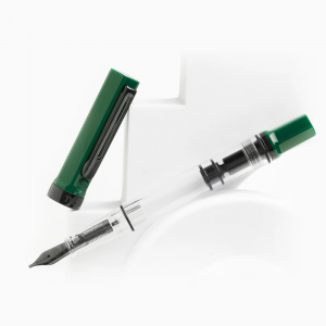 ECO Irish Green w/Oynx Twsbi pluma